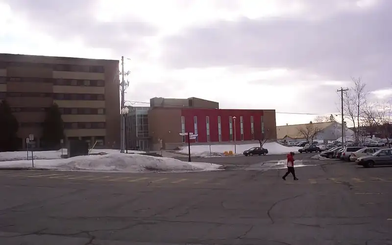Campus of Collège Lionel-Groulx